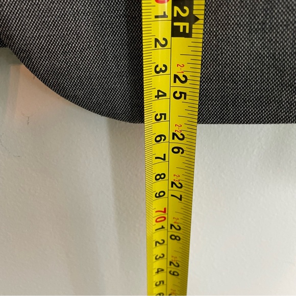 ANN TAYLOR Notched Collar 2 Button Blazer - Gray, Size 2 TALL - Picture 9 of 10